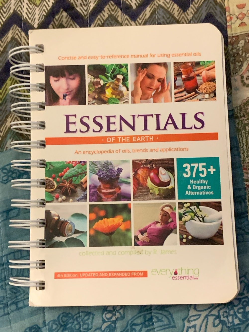 4th Edition Essentials of the Earth: An Encyclopedia of Oil Blends Application